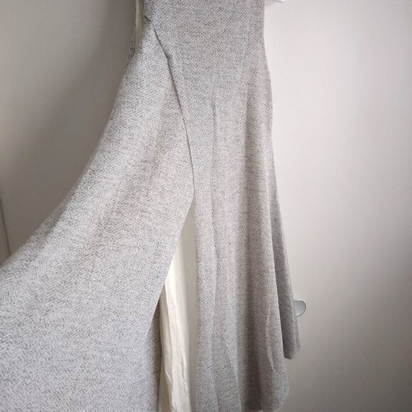 Papillion split hem layered sleeveless dress NWOT - Picture 3 of 10